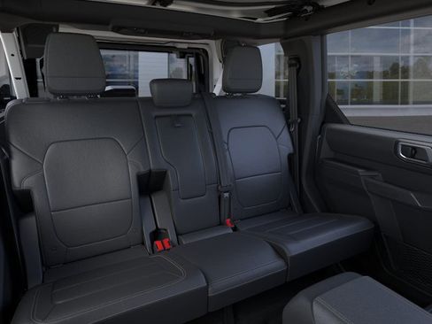 New 2025 Ford Bronco Badlands image 11