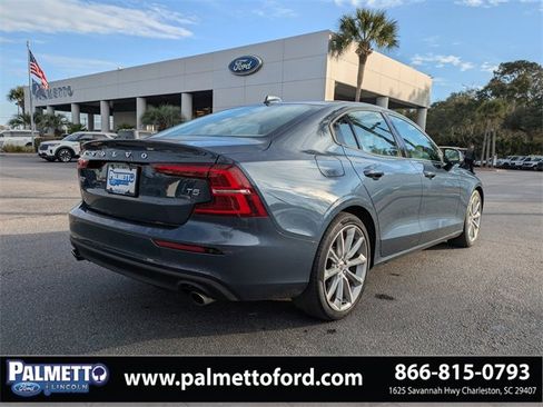 Used 2021 Volvo S60 T5 Momentum w/ Protection Package Premier image 3