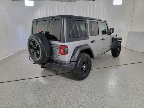Used 2018 Jeep Wrangler Unlimited Sport S AWD/4WD image 10