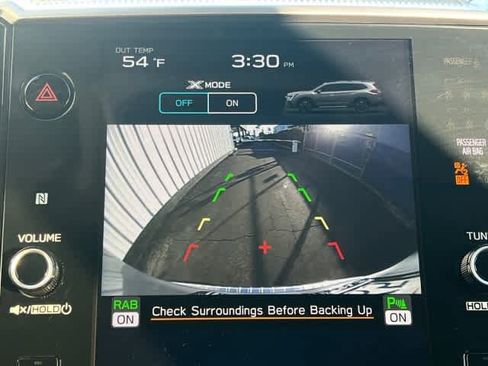 Used 2023 Subaru Ascent Premium w/ Convenience Package image 17