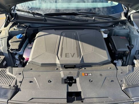New 2025 Hyundai Ioniq 5 SEL AWD/4WD image 10