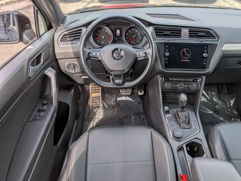 Used 2021 Volkswagen Tiguan SE R-Line w/ 3rd Row Seat Package AWD/4WD image 17