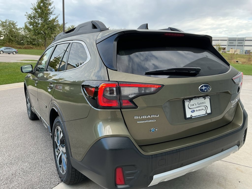 Certified 2022 Subaru Outback Limited AWD/4WD image 11