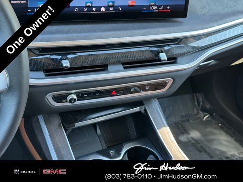Used 2024 BMW X7 xDrive40i w/ Parking Assistance Package image 36