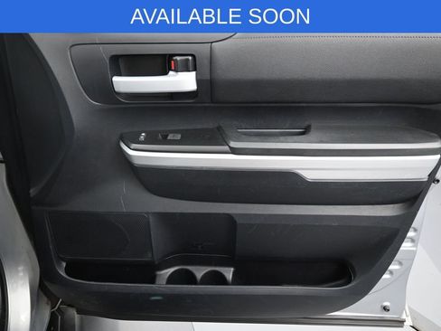 Used 2014 Toyota Tundra SR5 w/ TRD Off Road Package AWD/4WD image 32