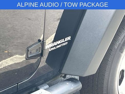 Used 2013 Jeep Wrangler Unlimited Sport AWD/4WD image 9