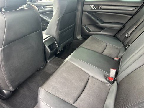 Used 2019 Honda Accord Sport image 11