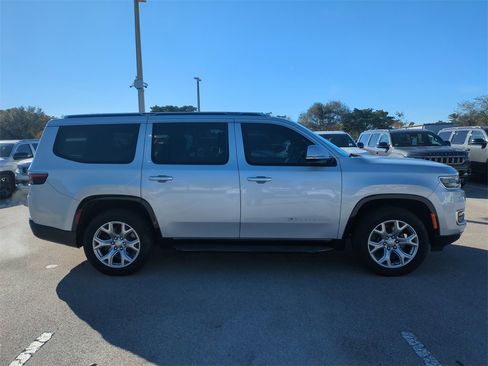 Used 2022 Jeep Wagoneer Series I w/ Premium Group I image 5