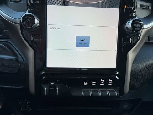 Used 2024 RAM 2500 Laramie image 20