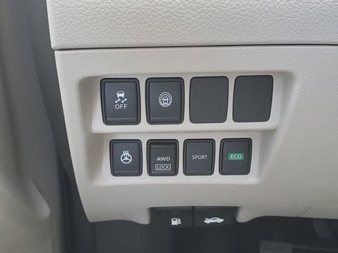 Certified 2022 Nissan Rogue Sport SV image 23