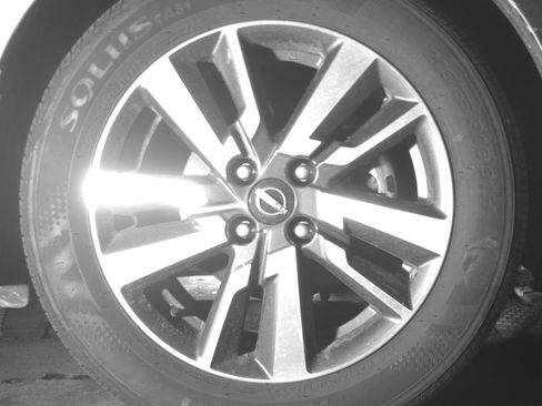 Used 2025 Nissan Versa SV FWD image 13