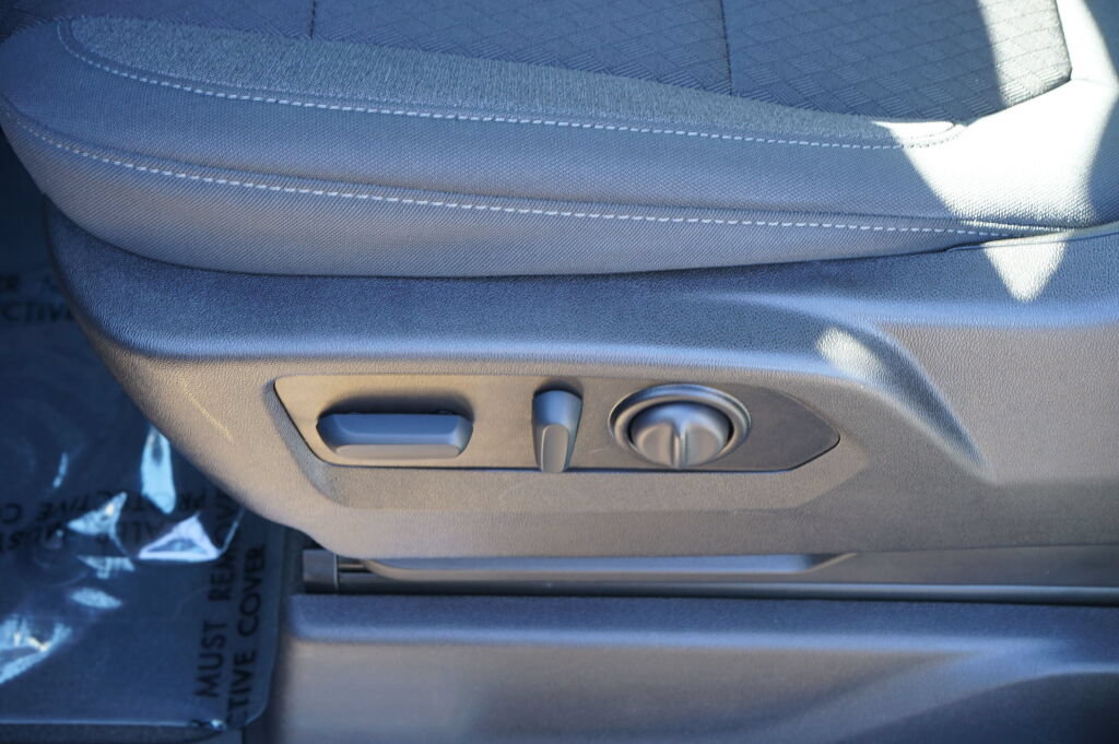 Used 2022 Chevrolet Silverado 1500 LT AWD/4WD image 15