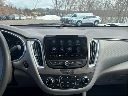 Certified 2024 Chevrolet Malibu LT image 17