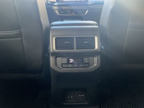 Used 2024 Volkswagen Atlas SE image 20