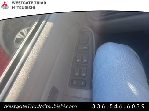 Used 2004 Chevrolet Suburban LS w/ Preferred Equipment Group image 4