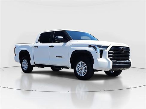 Certified 2026 Toyota Tundra SR5 AWD/4WD image 3