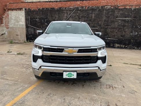 Used 2025 Chevrolet Silverado 1500 LT w/ Safety Package AWD/4WD image 8