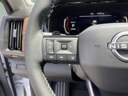 New 2026 Nissan Pathfinder Platinum FWD image 27