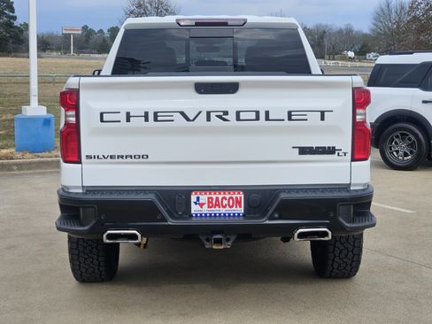 Used 2021 Chevrolet Silverado 1500 LT Trail Boss w/ Convenience Package II image 5