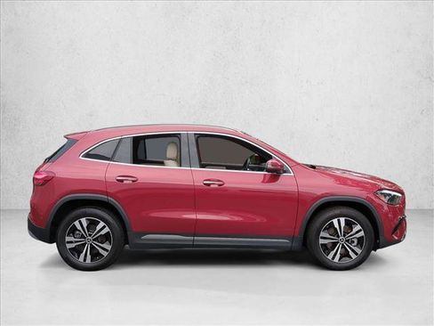 Used 2026 Mercedes-Benz GLA 250 image 4