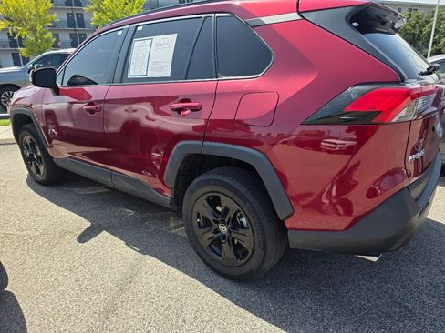 Used 2023 Toyota RAV4 XLE FWD image 4