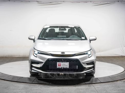 Certified 2025 Toyota Corolla SE FWD image 7