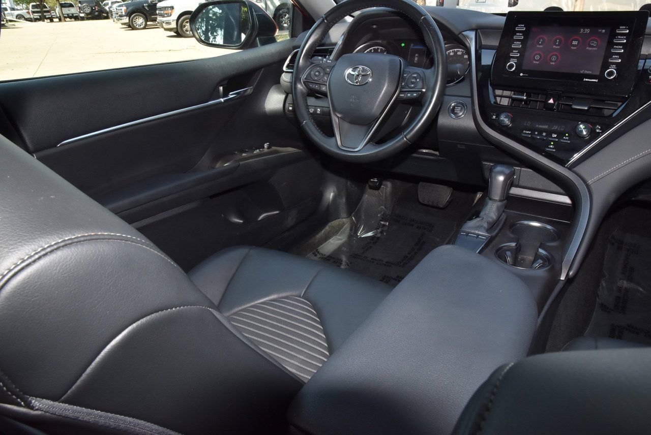 Used 2022 Toyota Camry SE w/ Convenience Package FWD image 15