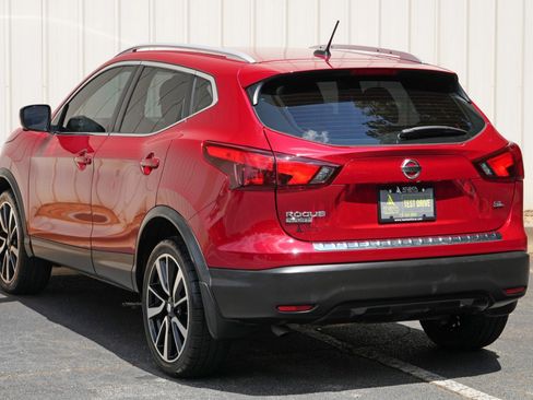 Used 2018 Nissan Rogue Sport SL w/ SL Premium Package FWD image 47