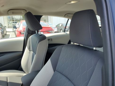 Used 2025 Toyota Corolla LE FWD image 16