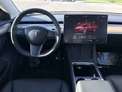Used 2023 Tesla Model 3 Standard Range RWD image 3