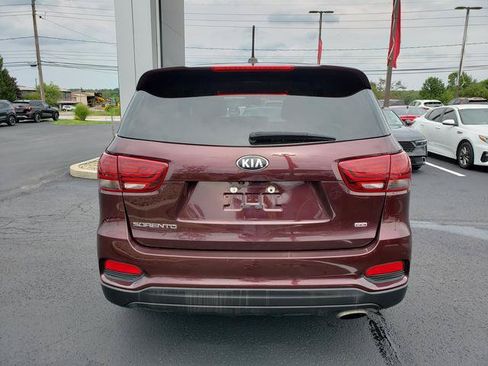 Used 2019 Kia Sorento AWD image 4