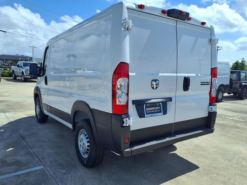 New 2026 RAM ProMaster 1500 w/ Convenience Group FWD image 2
