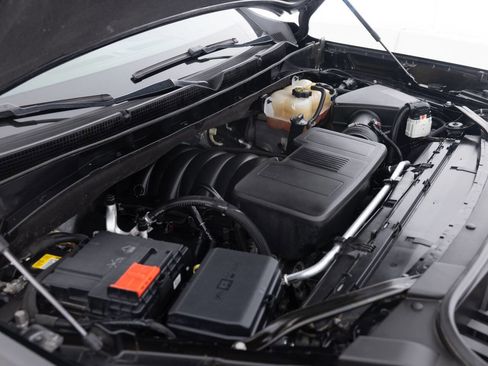 Used 2022 GMC Yukon XL SLT w/ SLT Luxury Package image 44