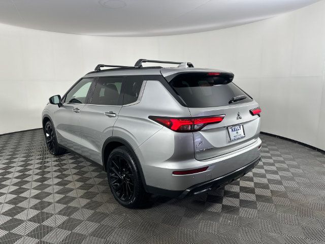 Used 2022 Mitsubishi Outlander SEL Black Edition AWD/4WD image 3