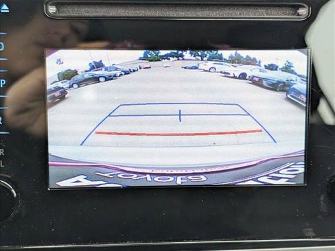 Used 2018 Toyota Corolla LE FWD image 13