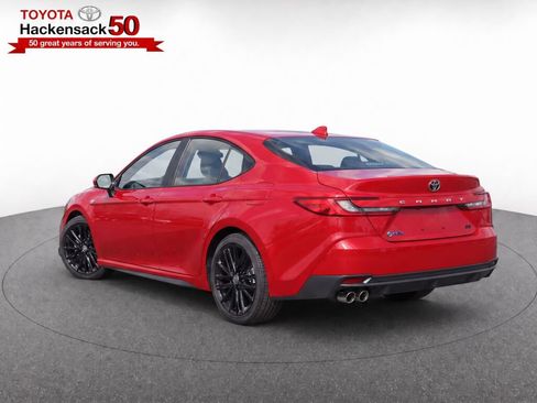 Used 2026 Toyota Camry SE FWD image 3
