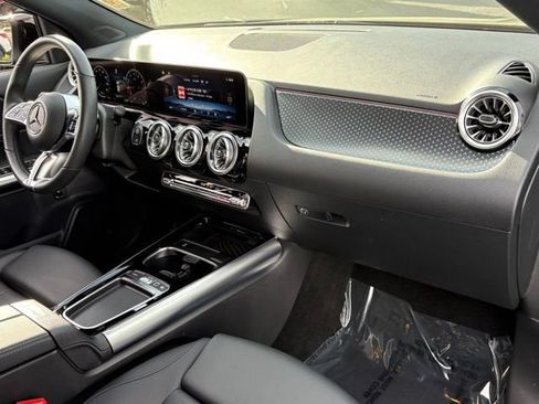 Certified 2025 Mercedes-Benz GLA 250 4MATIC image 25