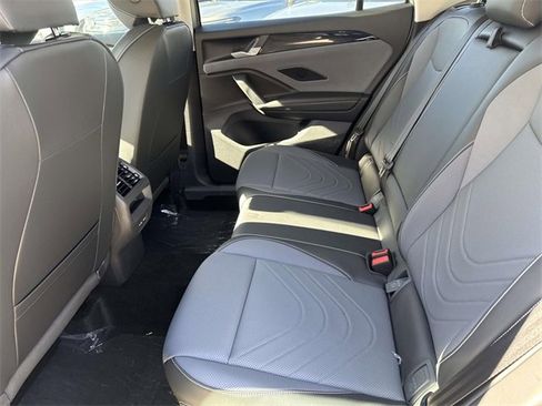 New 2026 Volkswagen Tiguan SE image 11