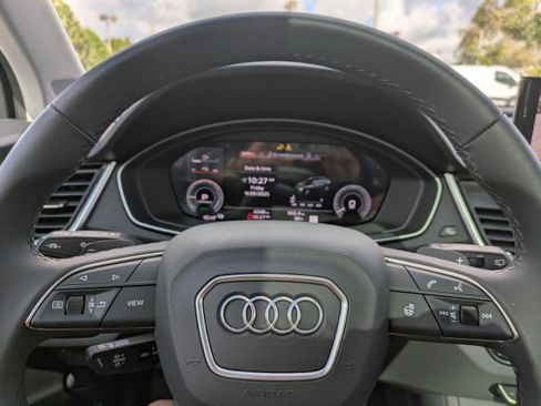 Used 2025 Audi Q5 e Premium Plus image 30