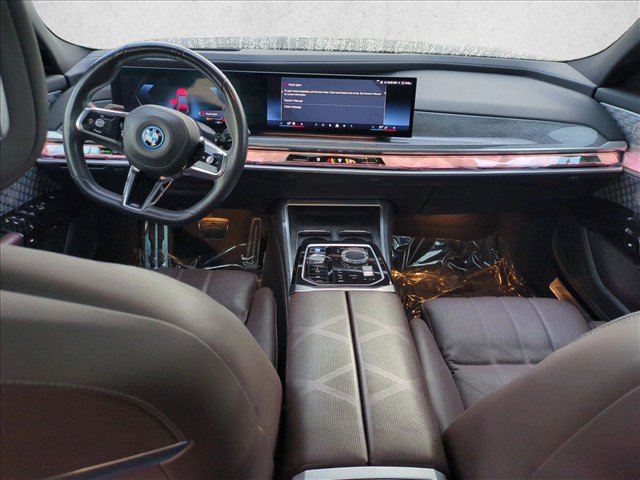 Certified 2023 BMW i7 xDrive60 AWD/4WD image 19