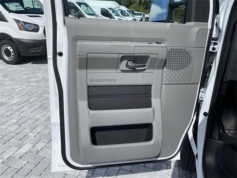 New 2026 Ford E-350 and Econoline 350 Super Duty w/ Power Equipment Group image 9