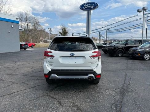 Used 2024 Subaru Forester Touring w/ Convenience Package image 4