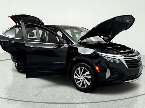 Used 2023 Chevrolet Equinox LT FWD image 14