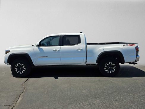 Used 2023 Toyota Tacoma TRD Off-Road AWD/4WD image 6