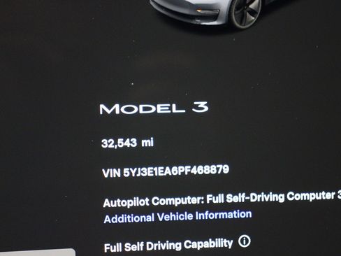 Used 2023 Tesla Model 3 Standard Range image 26