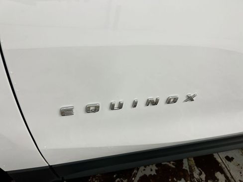 Used 2023 Chevrolet Equinox Premier AWD/4WD image 25
