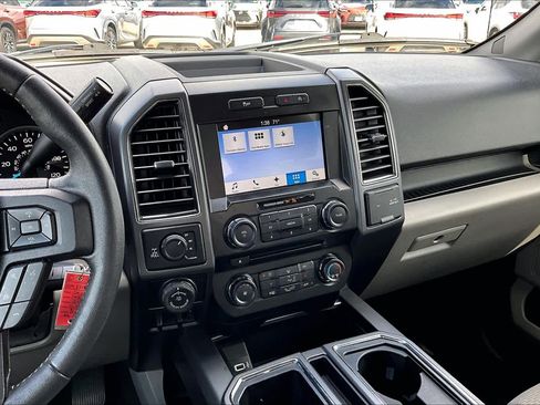 Used 2017 Ford F150 XLT w/ Equipment Group 302A Luxury image 6