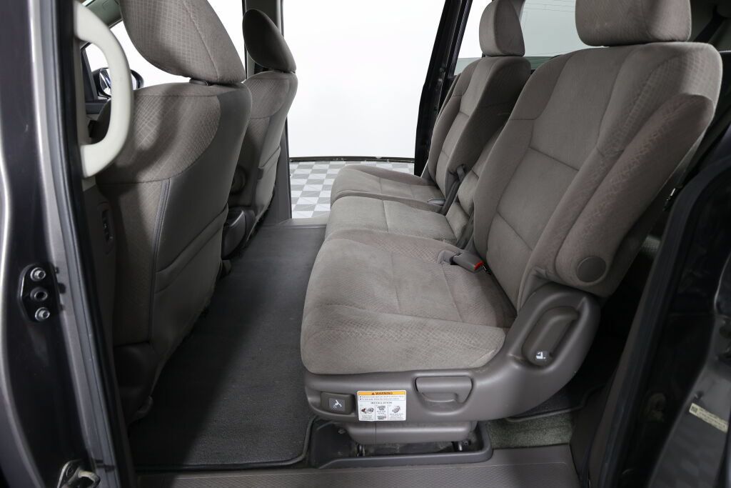 Used 2015 Honda Odyssey EX image 16