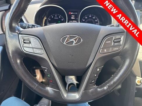 Used 2017 Hyundai Santa Fe SE Ultimate w/ SE Ultimate Tech Package 03 image 18