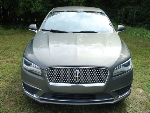 Used 2017 Lincoln MKZ Premiere image 4